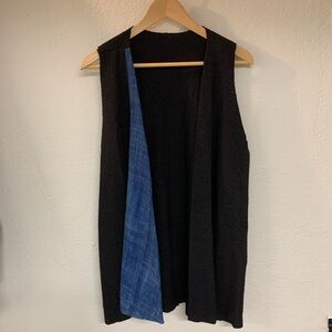 Black Sleeveless Vest with Blue Accent